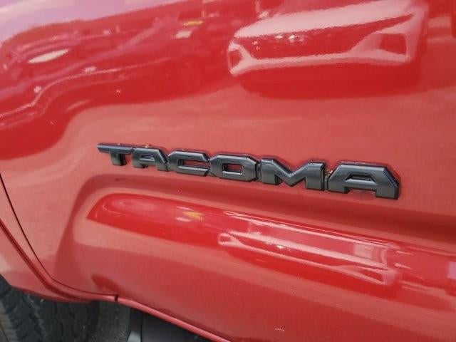 2022 Toyota Tacoma 2WD 2WD SR5 Double Cab 5' Bed V6 AT (GS)