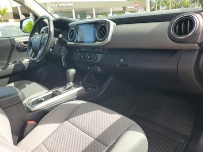 2022 Toyota Tacoma 2WD 2WD SR5 Double Cab 5' Bed V6 AT (GS)