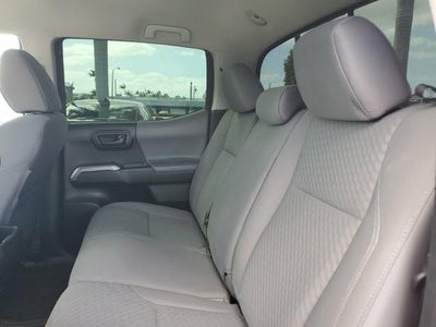 2022 Toyota Tacoma 2WD 2WD SR5 Double Cab 5' Bed V6 AT (GS)