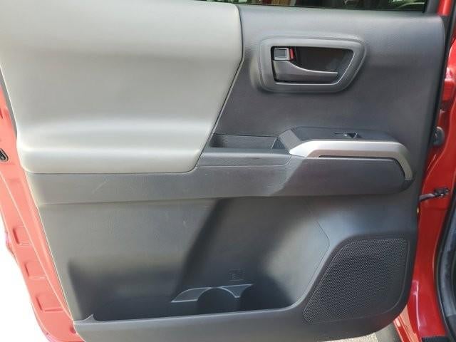 2022 Toyota Tacoma 2WD 2WD SR5 Double Cab 5' Bed V6 AT (GS)