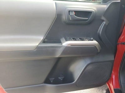 2022 Toyota Tacoma 2WD 2WD SR5 Double Cab 5' Bed V6 AT (GS)