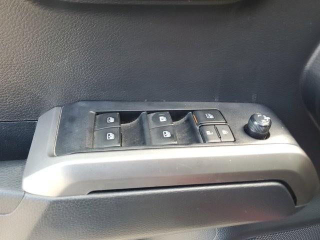 2022 Toyota Tacoma 2WD 2WD SR5 Double Cab 5' Bed V6 AT (GS)