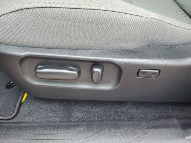 2023 Toyota Tacoma 2WD 2WD SR5 Double Cab 5' Bed V6 AT (GS)