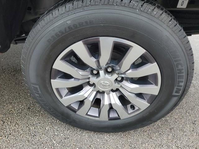 2023 Toyota Tacoma 2WD 2WD SR5 Double Cab 5' Bed V6 AT (GS)