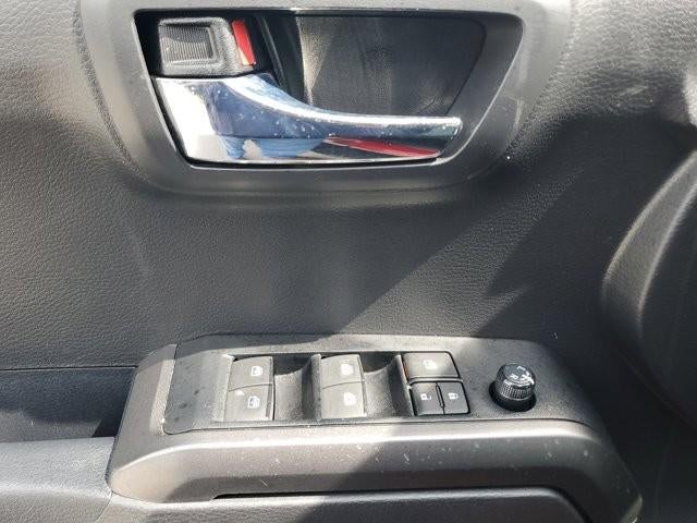 2023 Toyota Tacoma 2WD 2WD SR5 Double Cab 5' Bed V6 AT (GS)
