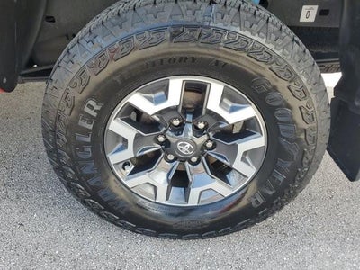 2023 Toyota Tacoma 2WD 2WD SR5 Double Cab 5' Bed V6 AT (GS)