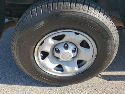 2023 Toyota Tacoma 4WD 4WD SR Double Cab 5' Bed V6 AT (GS)