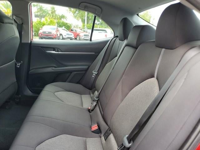 2023 Toyota Camry LE Auto (SE)