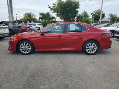 2023 Toyota Camry LE Auto (SE)