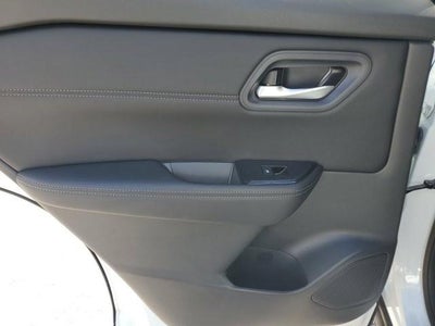 2024 Nissan Rogue FWD SV