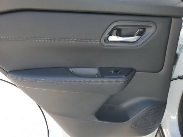 2024 Nissan Rogue FWD SV