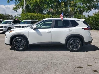 2024 Nissan Rogue FWD SV