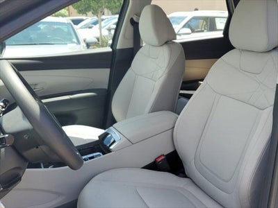 2025 Hyundai TUCSON SE FWD
