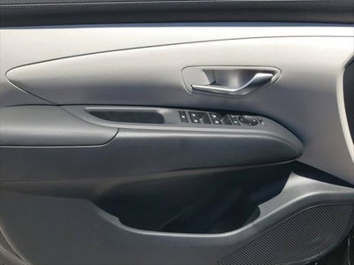 2025 Hyundai TUCSON SE FWD