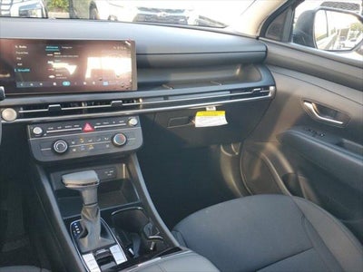 2026 Hyundai TUCSON SE FWD