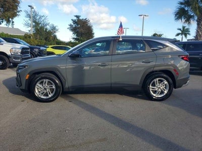 2026 Hyundai TUCSON SE FWD