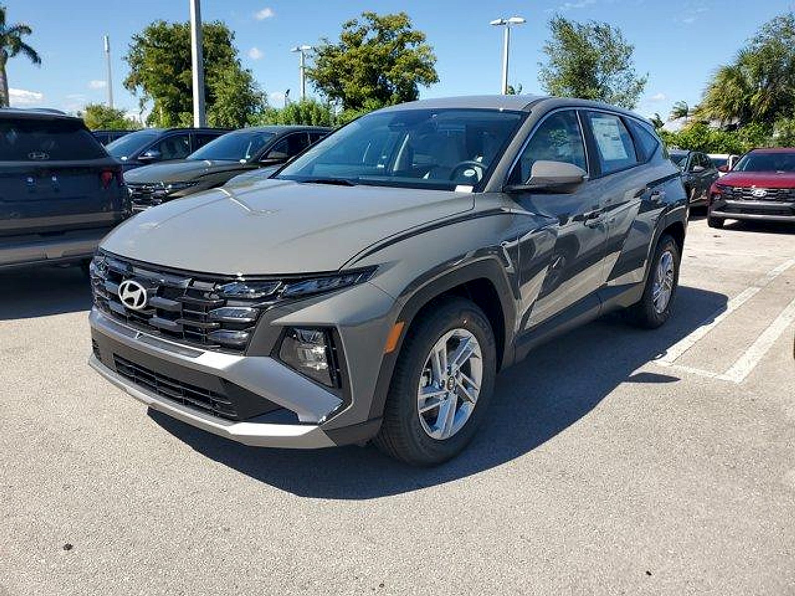2026 Hyundai TUCSON SE