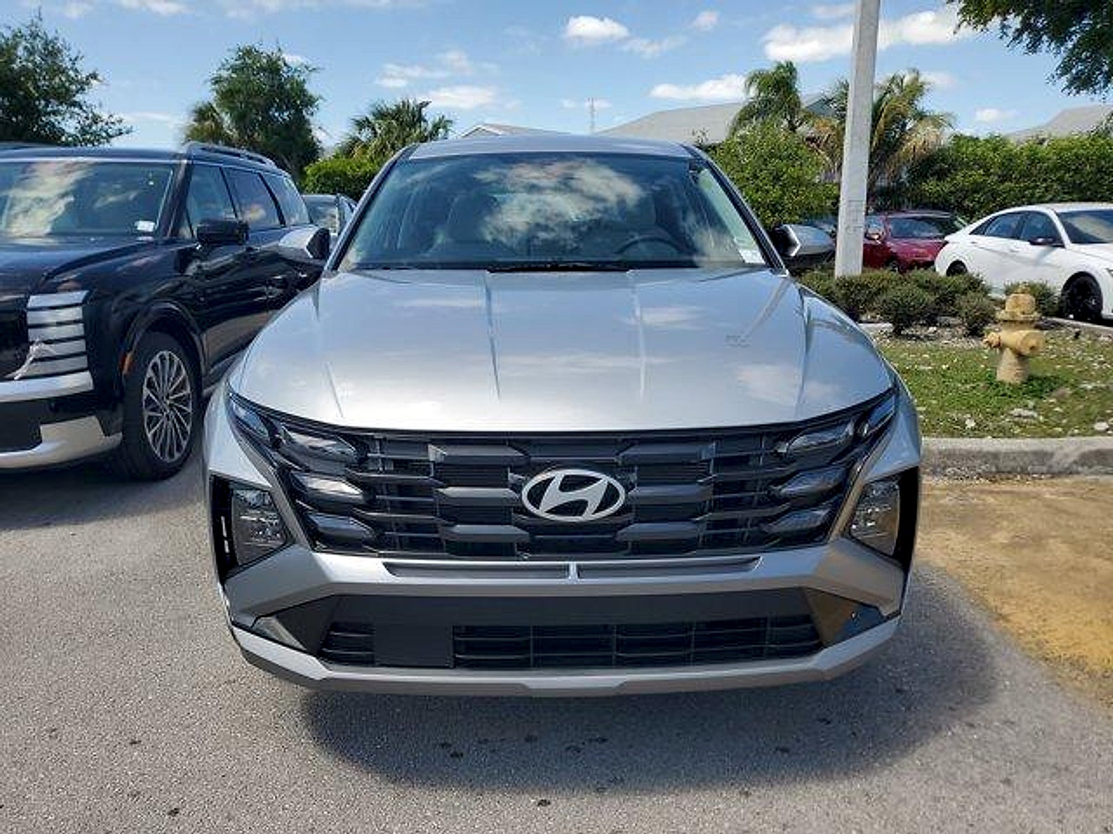 2026 Hyundai TUCSON SE