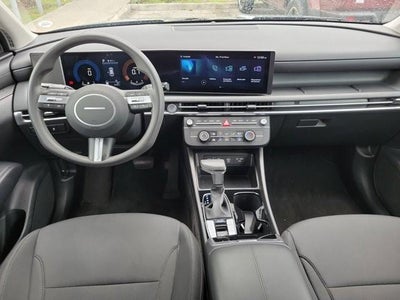 2025 Hyundai TUCSON SE FWD