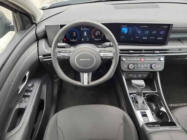 2025 Hyundai TUCSON SE FWD