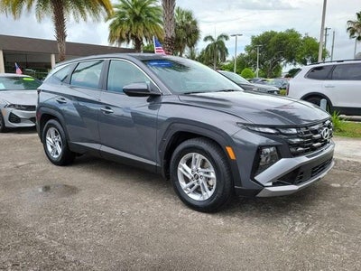 2025 Hyundai TUCSON SE FWD