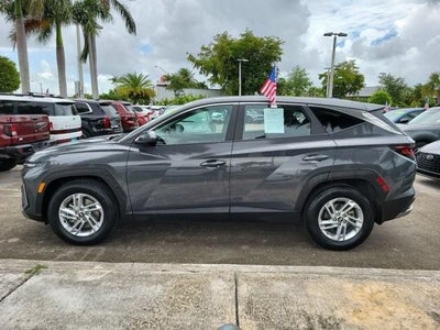 2025 Hyundai TUCSON SE FWD