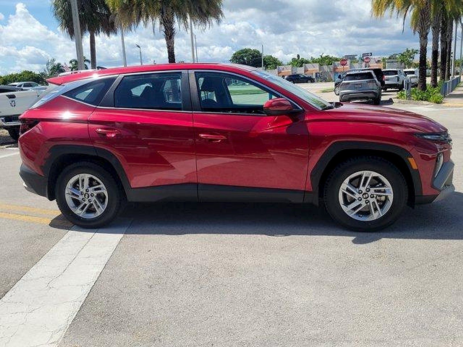 2025 Hyundai TUCSON SE