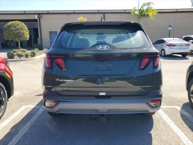 2025 Hyundai TUCSON SE FWD