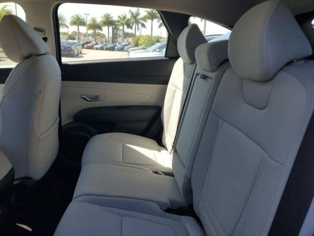 2025 Hyundai TUCSON SE FWD