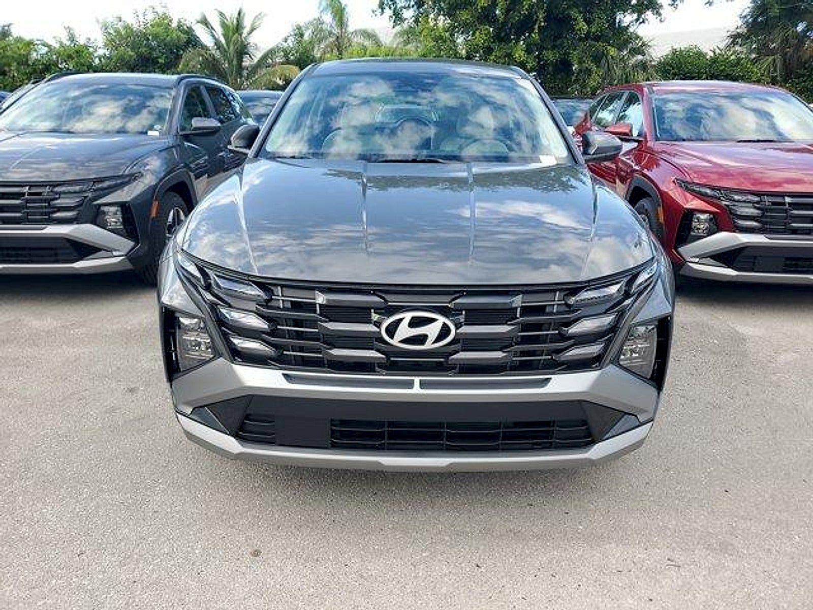 2026 Hyundai TUCSON SE