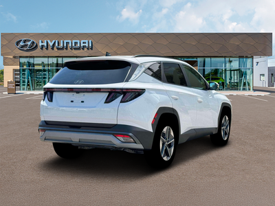 2026 Hyundai TUCSON SEL FWD