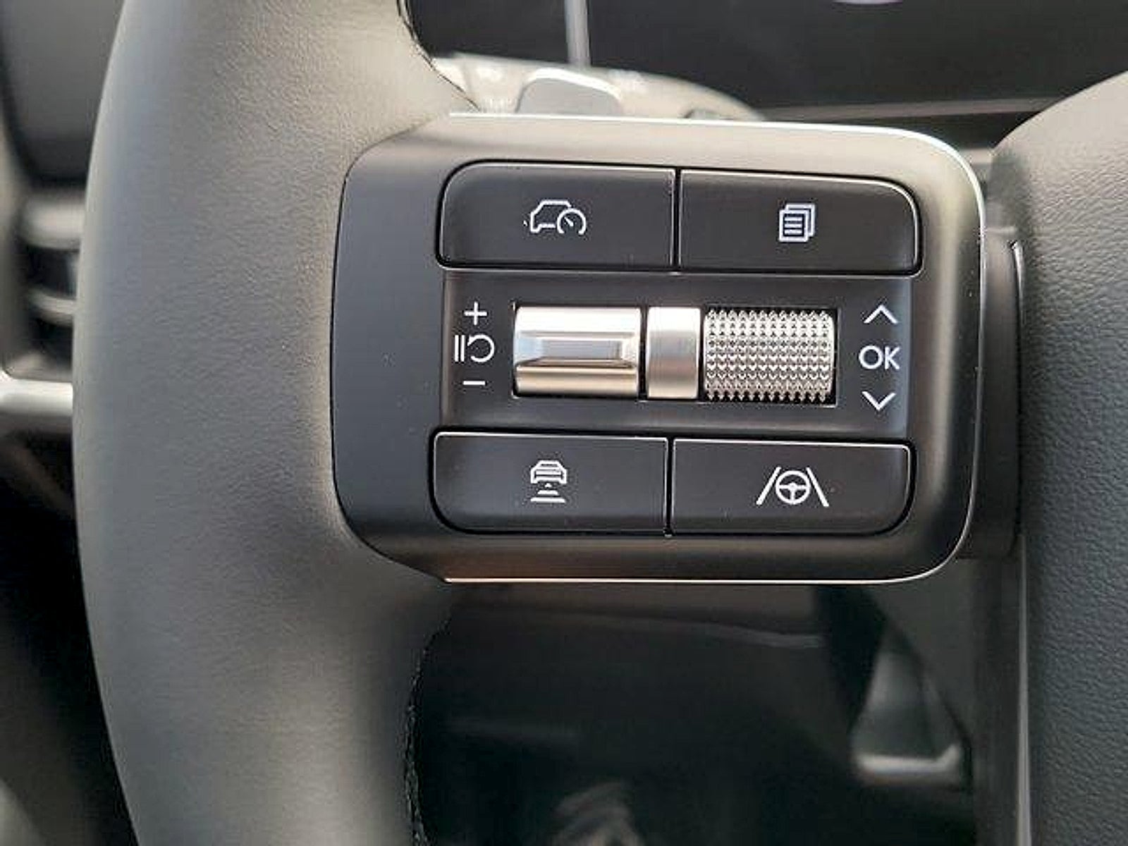 2027 Hyundai SANTA FE SE