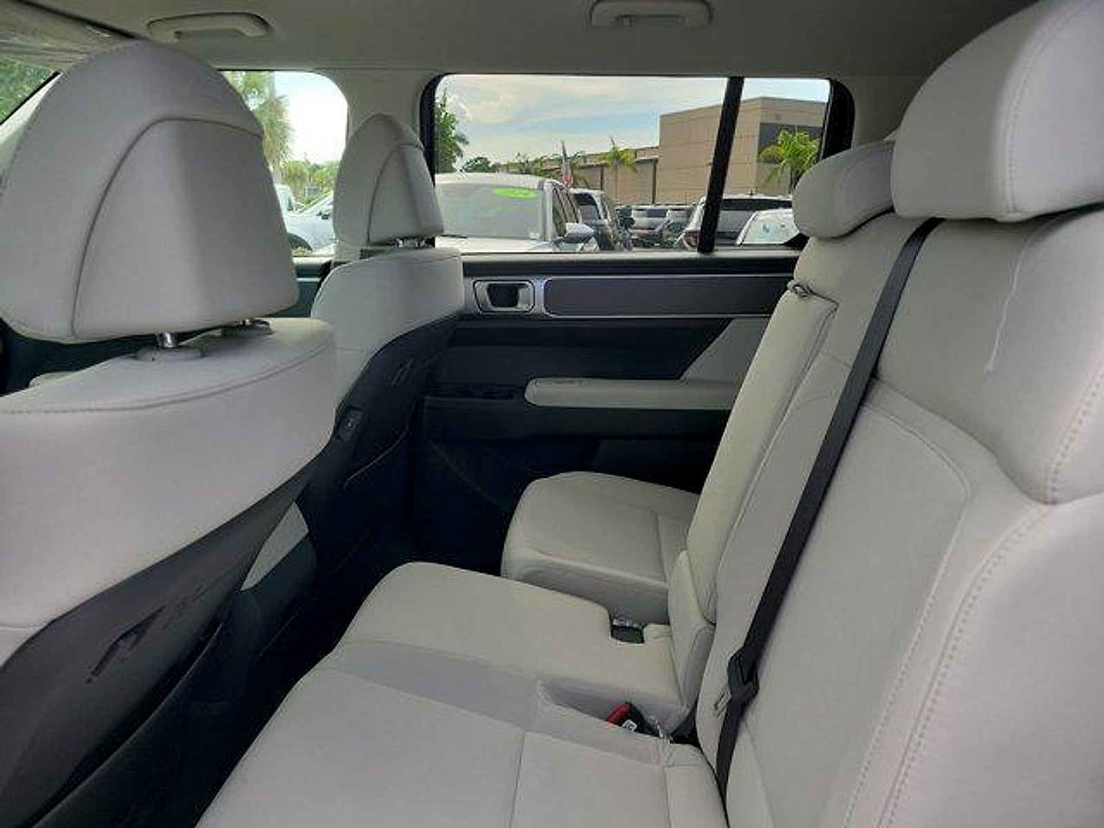 2027 Hyundai SANTA FE SE