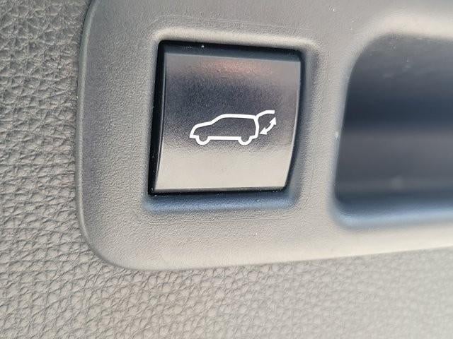 2022 Toyota Highlander XLE FWD (Natl)