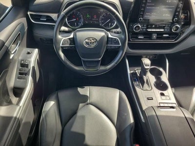 2022 Toyota Highlander XLE FWD (Natl)