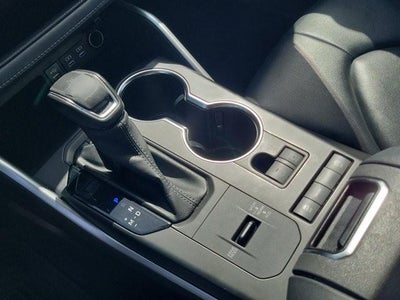 2022 Toyota Highlander XLE FWD (Natl)