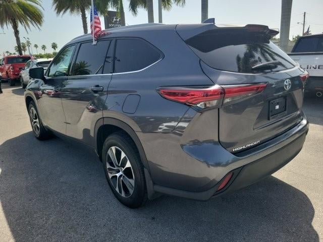 2022 Toyota Highlander XLE FWD (Natl)