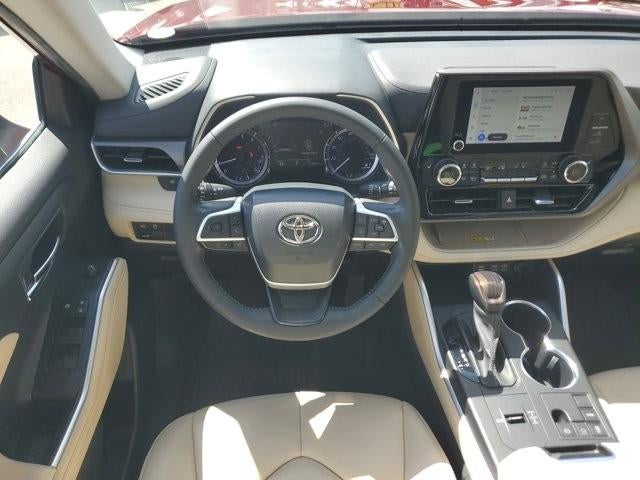2023 Toyota Highlander XLE FWD (Natl)