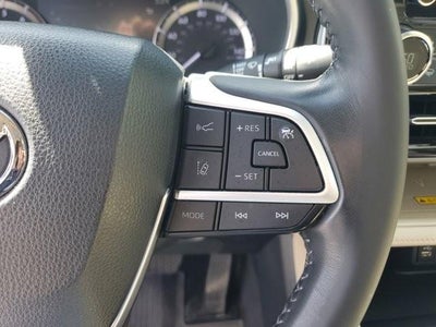 2023 Toyota Highlander XLE FWD (Natl)