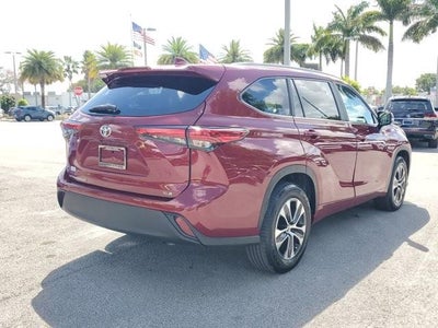 2023 Toyota Highlander XLE FWD (Natl)