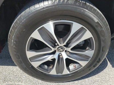 2023 Toyota Highlander XLE FWD (Natl)