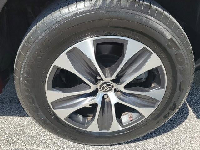 2023 Toyota Highlander XLE FWD (Natl)