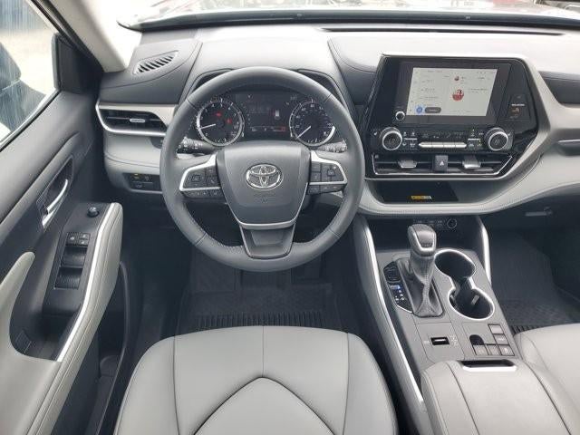 2025 Toyota Highlander XLE FWD (Natl)
