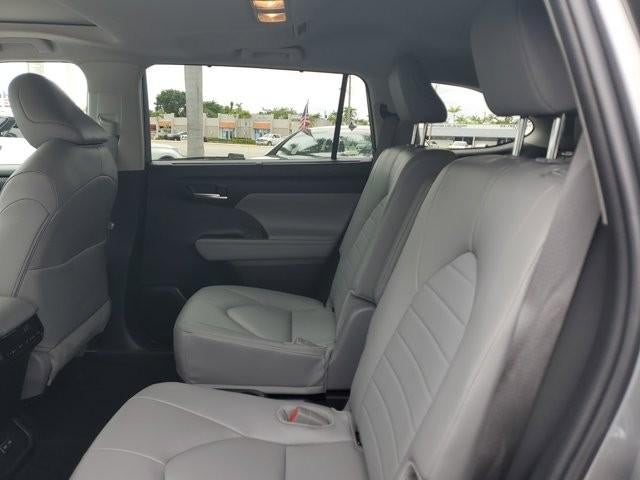 2025 Toyota Highlander XLE FWD (Natl)