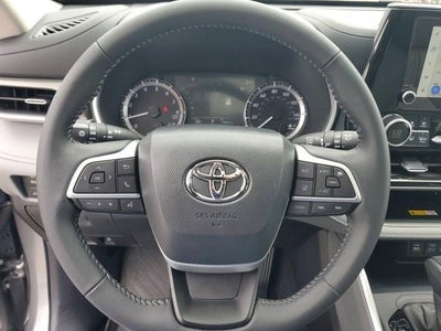 2025 Toyota Highlander XLE FWD (Natl)