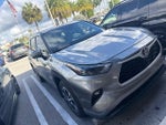 2025 Toyota Highlander XLE FWD (Natl)