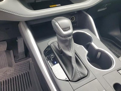 2025 Toyota Highlander XLE FWD (Natl)