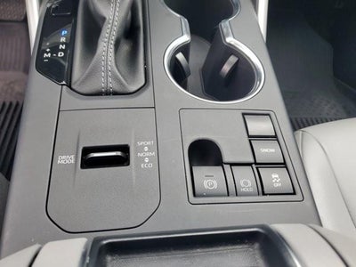 2025 Toyota Highlander XLE FWD (Natl)