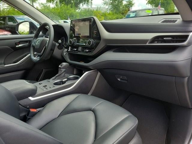 2023 Toyota Highlander XLE FWD (Natl)