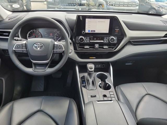2023 Toyota Highlander XLE FWD (Natl)